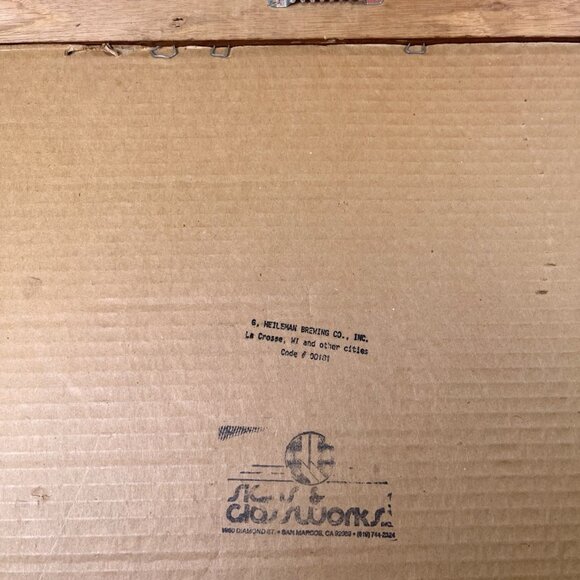 Vintage 80s Henry Weinhard’s Private Reserve Beer Mirror Bar Sign Gold Etched - Picture 3 of 9